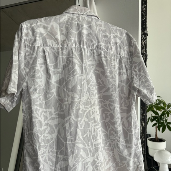 Topman Hawaiian shirt in grey white men’s medium - Picture 4 of 4